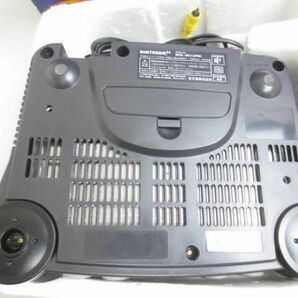 【同梱可】中古品 ゲーム NINTENDO 64 本体 NUS-001 動作品 電源ケーブル 出力ケーブル コントローラー 箱ありの画像5