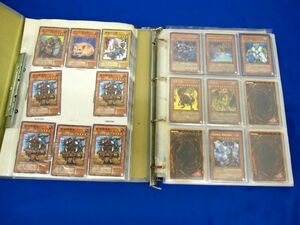 【同梱可】状態C トレカ 遊戯王 ファイル2冊分 カード700枚以上入り