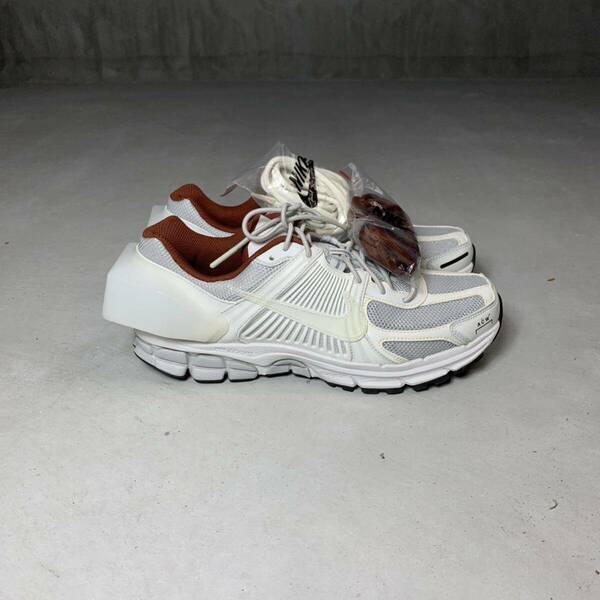 NIKE A-Cold-Wall Zoom Vomero 5 ACW ボメロ AT3152-100 AT3152 100 LAB ラボ shox ショックス BOMERO アコールドウォール スニーカー