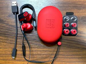 Powerbeats3 Wireless MRQ92PA/A （レジスタンス・ブラックレッド）