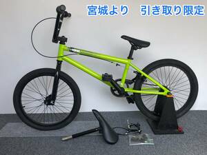 KINK CURB 競技向けBMX キンク カーブ （引き取り限定）中古品 （街乗り用部品多少付属します。）本格BMX車両 宮城より