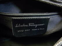 Salvatore Ferragamo/サルバトーレ フェラガモ　本革レザー ハンドバッグ　ブラック/黒　USED_画像9