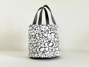 * hand made * gray color ground white. . tree pattern print cloth circle bottom tote bag!