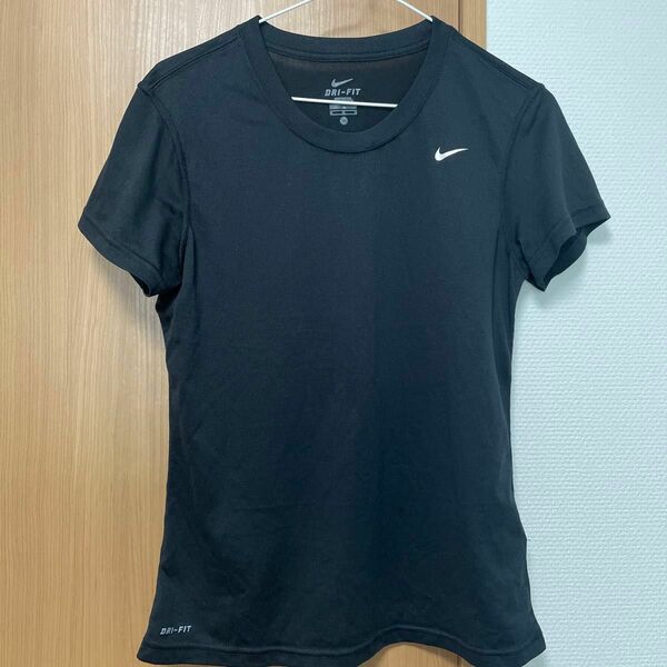 NIKE ナイキ　ドライフィット　Tシャツ　スポーツ　