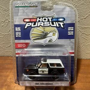 GLEENLIGHT グリーンライト 1/64 1995 FORD BRONCO 