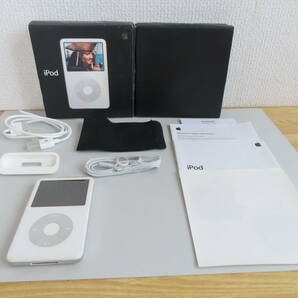 元箱あり Apple iPod classic A1136 (第5世代) 30GB ホワイト MA444Jの画像1