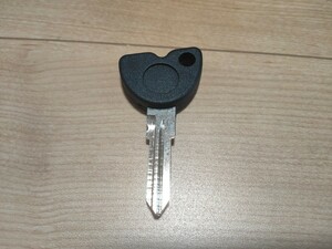  Gilera Runner VX125 VXR180 VXR200 Vespa ET4 LX GT125 GT200 GTS250 GTS300 Piaggio series spare key blank key immobilizer 