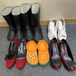 【EKA-11.1AT】1円スタート 靴まとめ 中古品 長期保管品 サイズ色々 パンプス サンダル 長靴 ブーツ レッド ブラック ブラウン レディース の画像2