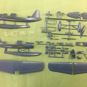 ★バンダイ・モノグラム1/48・OS2U-2キングフィッシャー★箱無しの画像3