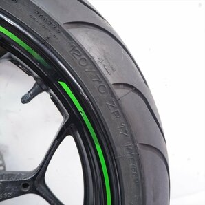 ZX-14R JKBZXNE11CA000 12年外し純正フロントホイール アクスルシャフト タイヤ12-20年ZX14Rの画像4