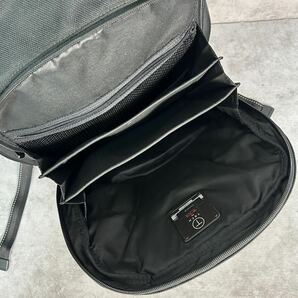 極美品/レア●TUMI トゥミ メンズ ビジネスバッグ リュック T-TECH バッグパック A4/PC収納 多機能 大容量 ナイロン ブラック 黒 通勤 出張の画像8
