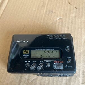 55 レタパ520円発送　中古　現状品　SONY TCD-D8　デジタルオーディオテープレコーダー　