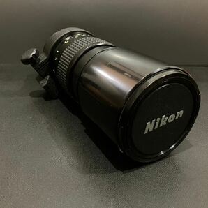 Nikon ニコン NIKKOR 1:4.5 300mm 交換レンズ 望遠レンズ 一眼レフカメラレンズ フォルム 一眼レフの画像2