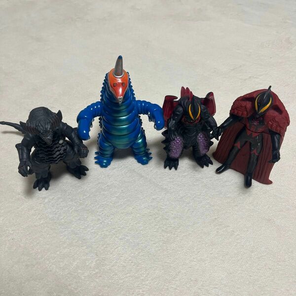 ウルトラマン　ソフビ　怪獣ソフ