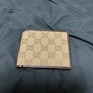 GUCCI 二つ折り財布