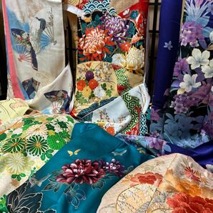 一右衛門No819 振袖 8枚 大量まとめ売り 大処分 金駒刺繍 成人式 京友禅 金彩友禅 刺繍の画像9