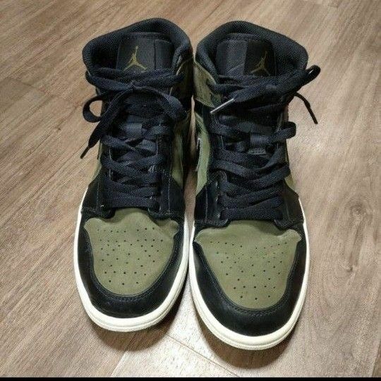 NIKE　AIR　JORDAN　1 MID　27.5cm