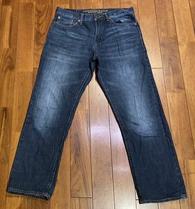 ■AMERICAN EAGLE OUTFITTERS■アメリカンイーグルのデニム(ジーンズ)■RELAXED STRAIGHT・W30