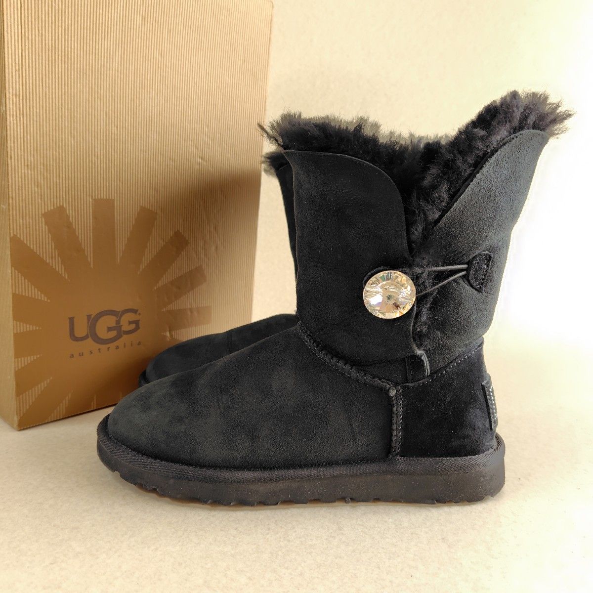 新品・未使用 UGG ムートンブーツ ボタン 新品・未使用 UGG ムートンブーツ ボタン