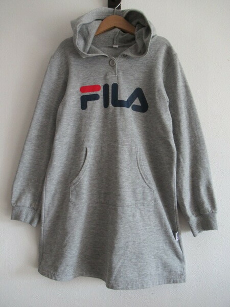 FILA＊グレーのスウェット トレーナー チュニック丈 130～140サイズ＊