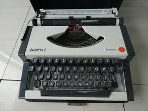 *OLYMPIAo Lynn Piaa Traveller de Luxe typewriter antique hard case attaching M03881