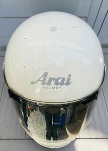 【昭和レトロ】Arai アライ フルフェイス ヘルメット Mサイズ57-58cmホワイト系 オフホワイト 赤ライン ジャンク