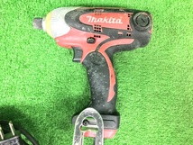 ③中古品 makita マキタ 100V 電動インパクトドライバ 6955 本体+ケース_画像2