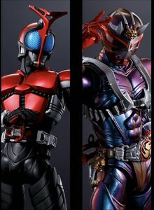 S.H.Figuarts（真骨彫製法）仮面ライダーカブト ライダーフォーム 10th Anniversary Ver. & 仮面ライダー響鬼　10th Anniversary Ver.