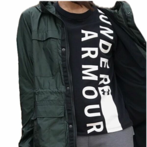 アンダーアーマー　UNDER ARMOUR Tシャツ　ブラック　レディース　Lサイズ