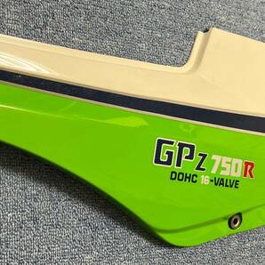 kawasaki カワサキ GPZ900R GPZ750R ニンジャ ライムグリーン サイドカバーの画像2