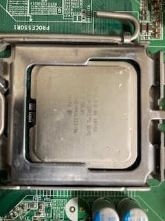 インテル Core2 Quad プロセッサー Q8400 2.66GHz