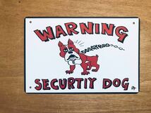 ブリキ看板 20×30㎝ いぬ 犬 警告 立入禁止 WARNING SECURTIY DOG セキュリティ 注意喚起 アメリカンガレージ インテリア 新品 P-033 防水_画像4