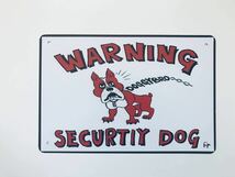 ブリキ看板 20×30㎝ いぬ 犬 警告 立入禁止 WARNING SECURTIY DOG セキュリティ 注意喚起 アメリカンガレージ インテリア 新品 P-033 防水_画像2