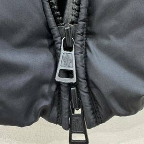 MONCLER モンクレール MONTCLA GIUBBOTTO モンクラー ダウンジャケット 袖ロゴ ワッペン F20911B56900 C0300 黒 ブラック サイズ0表記 の画像10