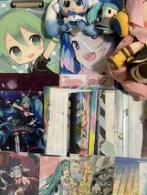 初音ミク　グッズセット　ぬいぐるみ　クリアファイル　色紙　ルカ　リン　レン　KAITO マジカルミライ　ボーカロイド　まとめ売り　大量_画像2