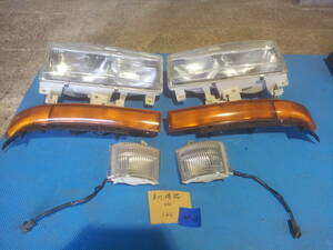  Mitsubishi NEW Canter 12V head light / turn signal left right set R6-4-27