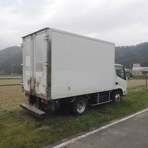 日野デュトロ保冷車 保冷庫 カラオケボックス 勉強部屋 瞑想室 倉庫 コンテナハウス 物置 事務所の画像2