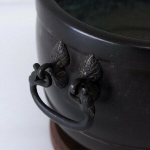 唐銅 宣徳火鉢 一対 共箱 獣耳 茶道具 唐物 7.3kg [G593]の画像6
