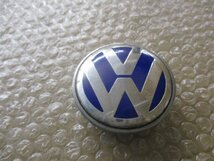 VW フォルクスワーゲン 純正 アルミホイール用 センターキャップ 中古４個/4枚 ゴルフ 5 6 パサート ザ・ビートル ティグアン トゥーラン_画像3