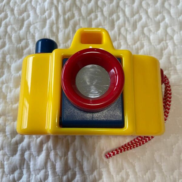 ボーネルンド　ambi toys おもちゃのカメラ