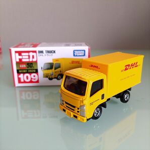 トミカ NO.109 DHL トラック