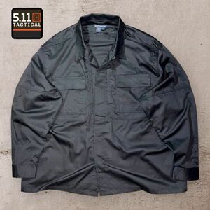 ★5.11 TACTICAL SERIES★長袖シャツ 2XL ブラック系 比翼&BIGボタン 中厚地 ピスネーム 重装備 ミリタリー タクティカル 洗濯プレス済み