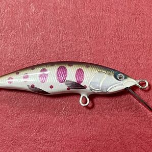 ハンドメイドミノー sparkle lures 山女魚55s シンキング 3.7g パール パーマークレッドの画像4