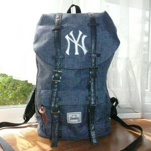 ほぼ新品 NEWYORK Yankers ヤンキース 容量25Lデイパック リュック 紺デニム風 マグネット開閉 W27×H44×D20cm 大リーグ 野球 通勤通学