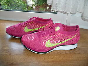 極上 NIKE ナイキ FLYKNITRACER フライニットレーサー レディース23.5cm ランニングシューズ 超軽量運動靴 桃/黄 ジョギング ウォーキング