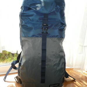 新品/少難 Marmot マーモット REEK35 超軽量バックパック 登山リュック 容量35L 青/KAK H60×W30×D20cm ハイキング-低山‐百名山-アタックの画像1