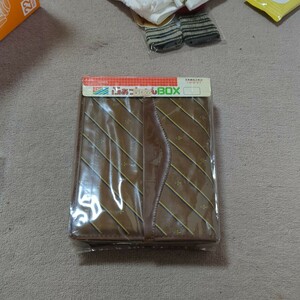 昭和の弁当箱　未開封　値札3600円　昔ながらのスチール系の弁当箱