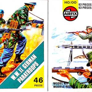 Airfix/エアフィックス 1/76 HO/OO WWII ドイツ軍落下傘部隊 + ドイツ軍山岳部隊 プラモデル 2個まとめ売り 箱なし 未使用 未組立 送料無料の画像1