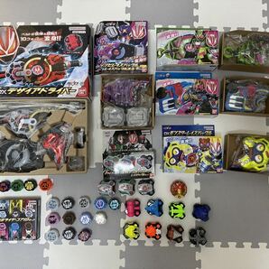 仮面ライダーギーツ DXデザイアドライバー 各種レイズバックル コアIDセットの画像1