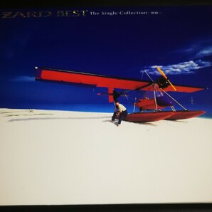 70年代～90年代専門CDショップ　ZARD　 美品　BEST The Single Collection ～軌跡～　2024 0422出品　匿名迅速発送 曲目画像掲載 送料無料